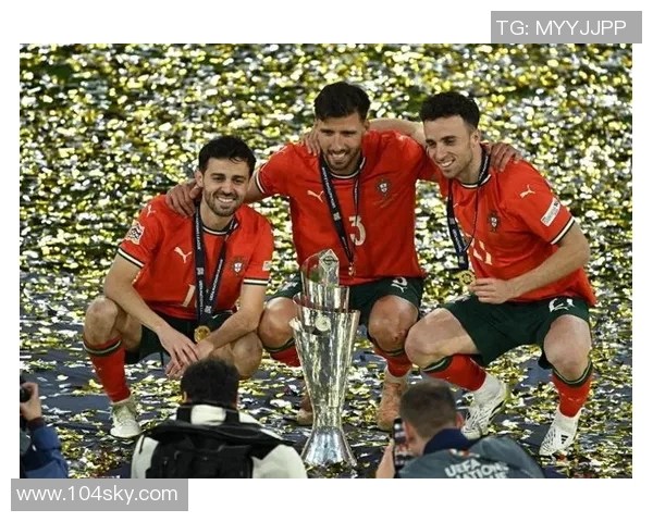 独行足球明星名单及其精彩瞬间图片展示